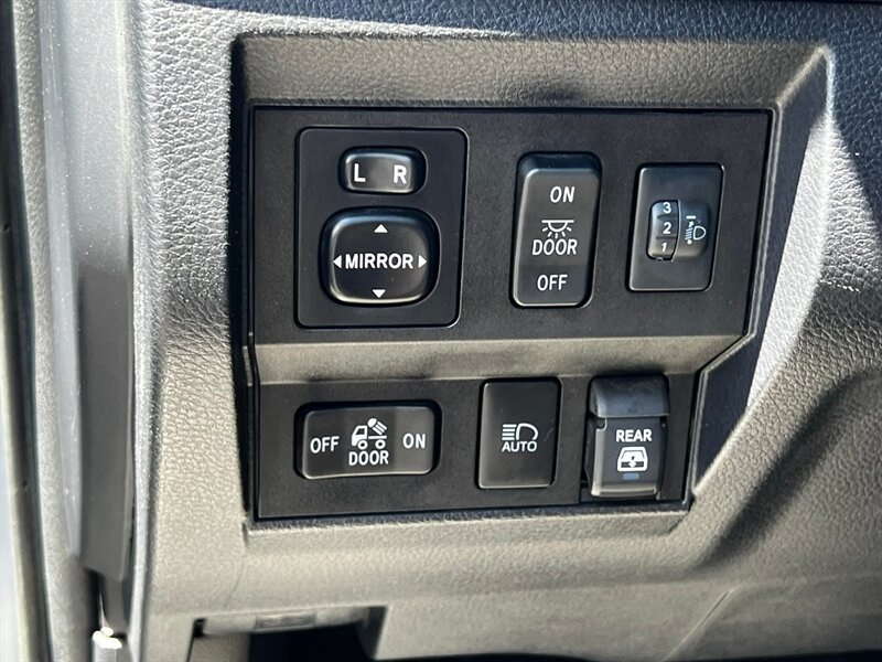 Used 2019 Toyota Tundra SR5 AWD/4WD image 26