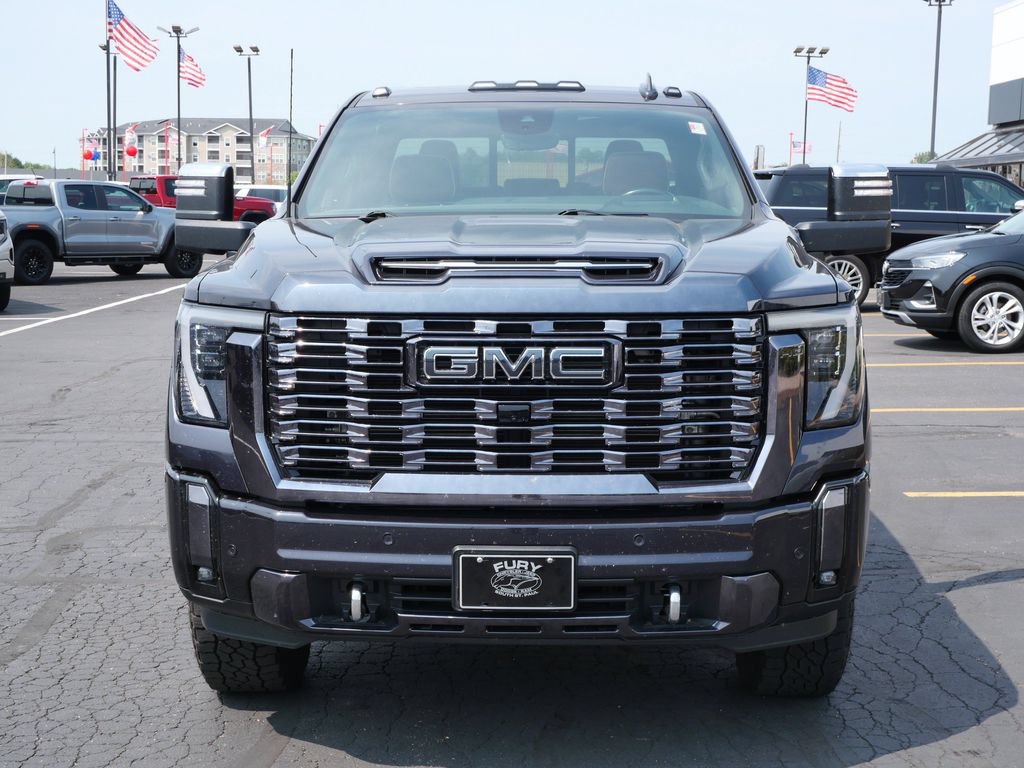 Certified 2024 GMC Sierra 3500 Denali Ultimate AWD/4WD image 4