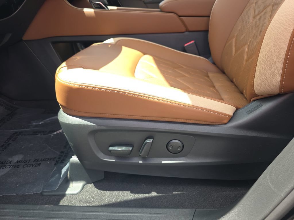New 2026 Nissan Pathfinder Platinum FWD image 28