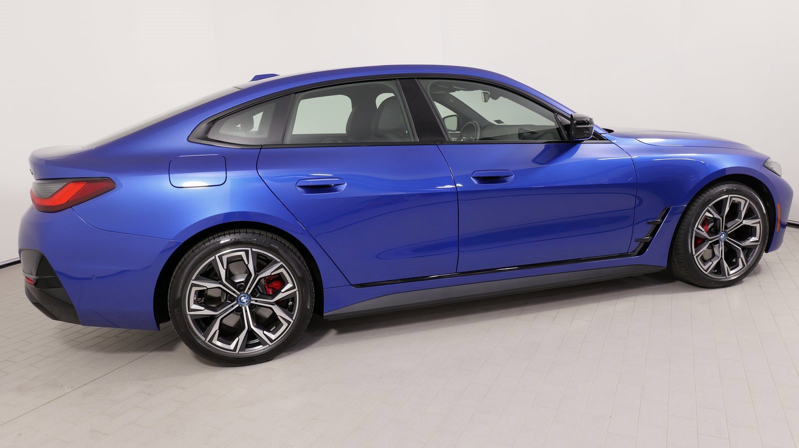 Used 2023 BMW i4 M50 image 11