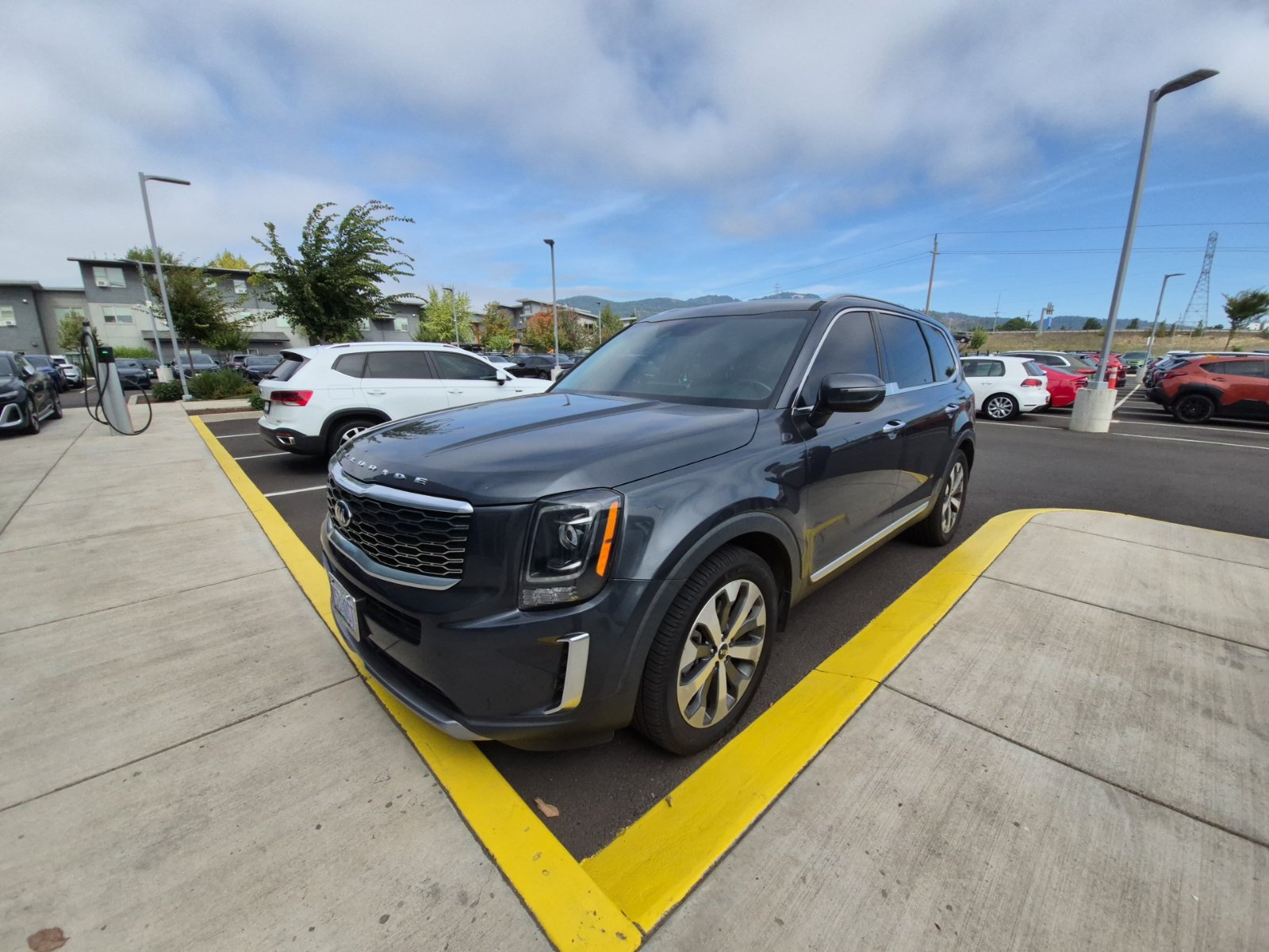 Used 2020 Kia Telluride S FWD image 6