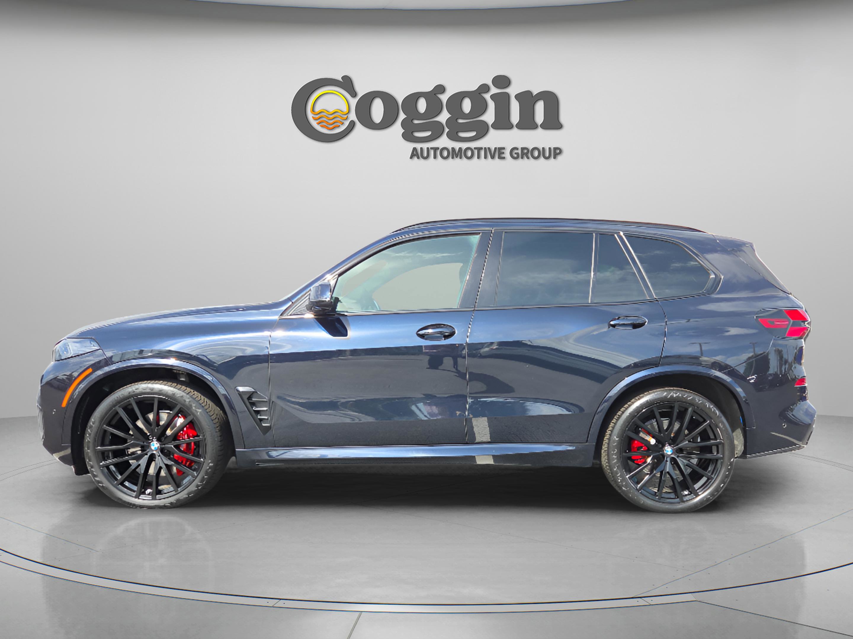 Certified 2025 BMW X5 sDrive40i w/ Executive Package image 2