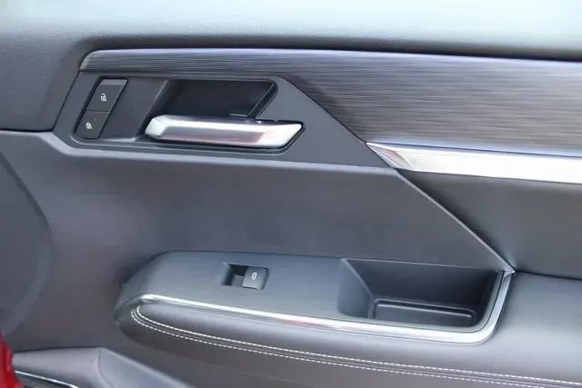 New 2025 GMC Acadia Elevation w/ Elevation Premium Package image 16