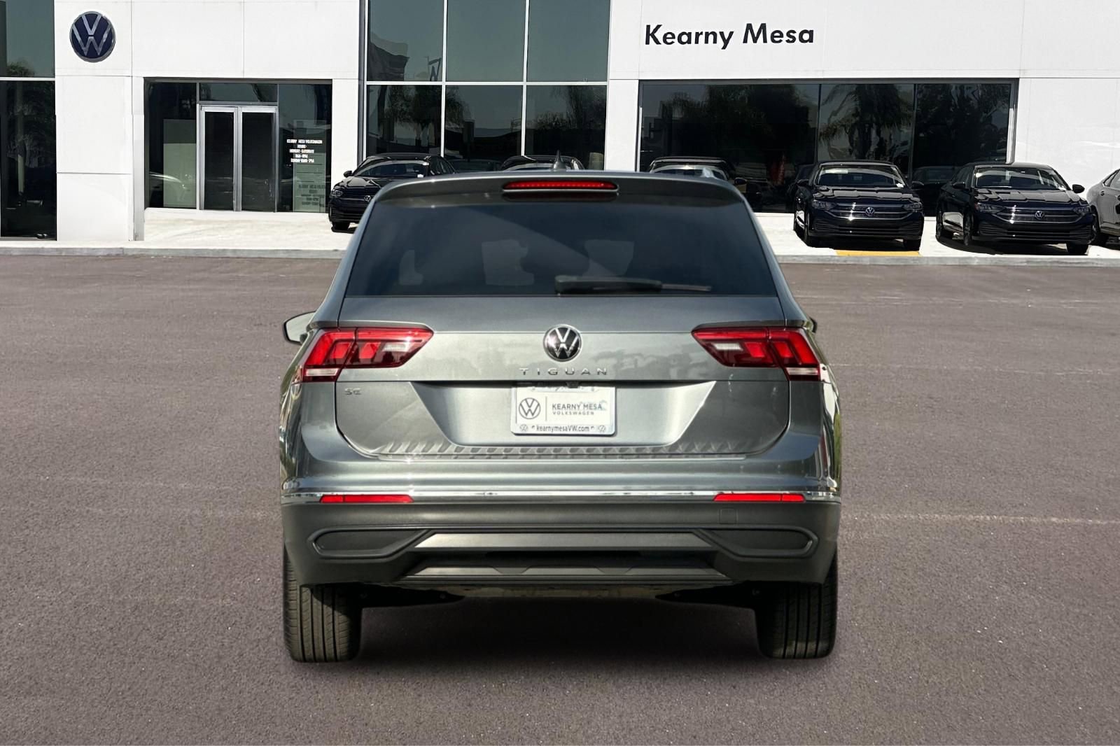 Used 2023 Volkswagen Tiguan SE image 5