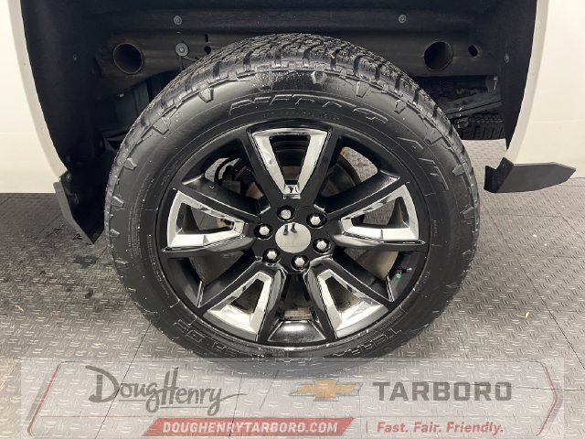 Used 2018 Chevrolet Silverado 1500 LT w/ All Star Edition AWD/4WD image 23