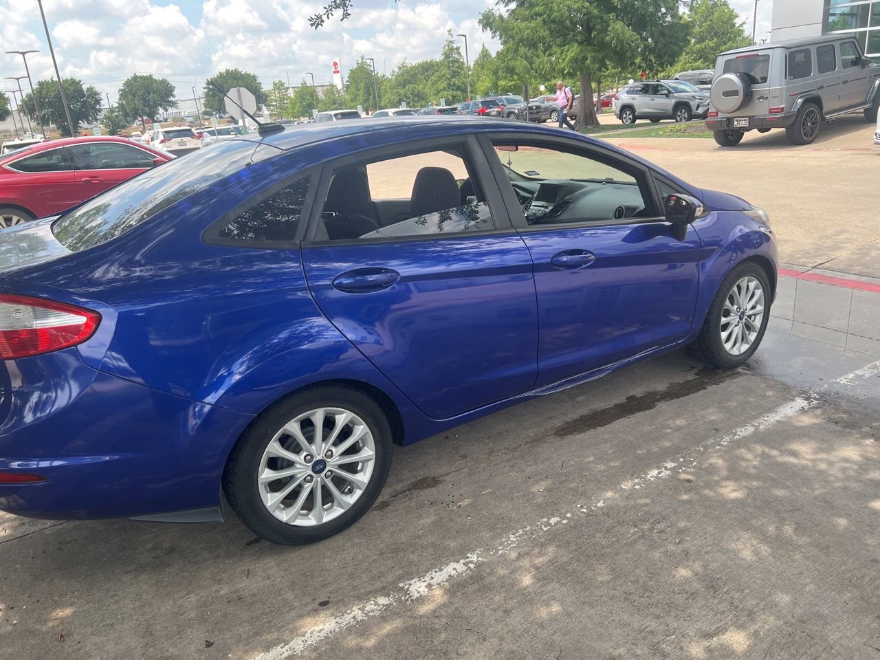 Used 2014 Ford Fiesta SE w/ Equipment Group 201A FWD image 5