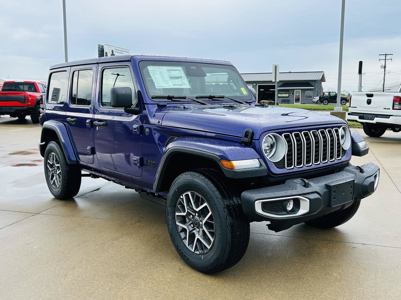 New 2026 Jeep Wrangler Unlimited Sahara w/ Technology Group AWD/4WD video 2