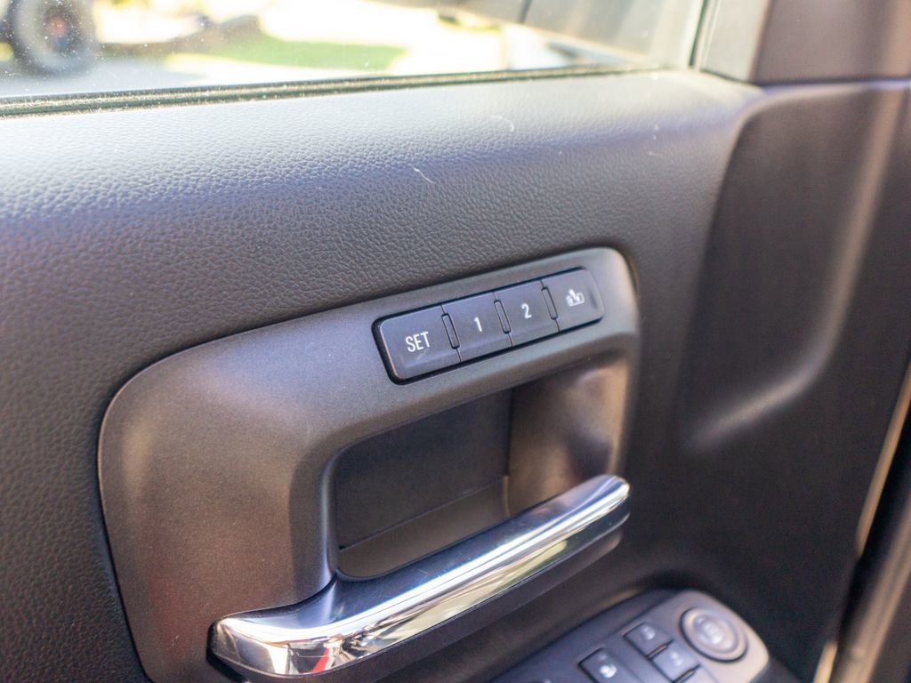 Used 2016 Chevrolet Silverado 1500 LTZ Z71 w/ Midnight Edition image 19