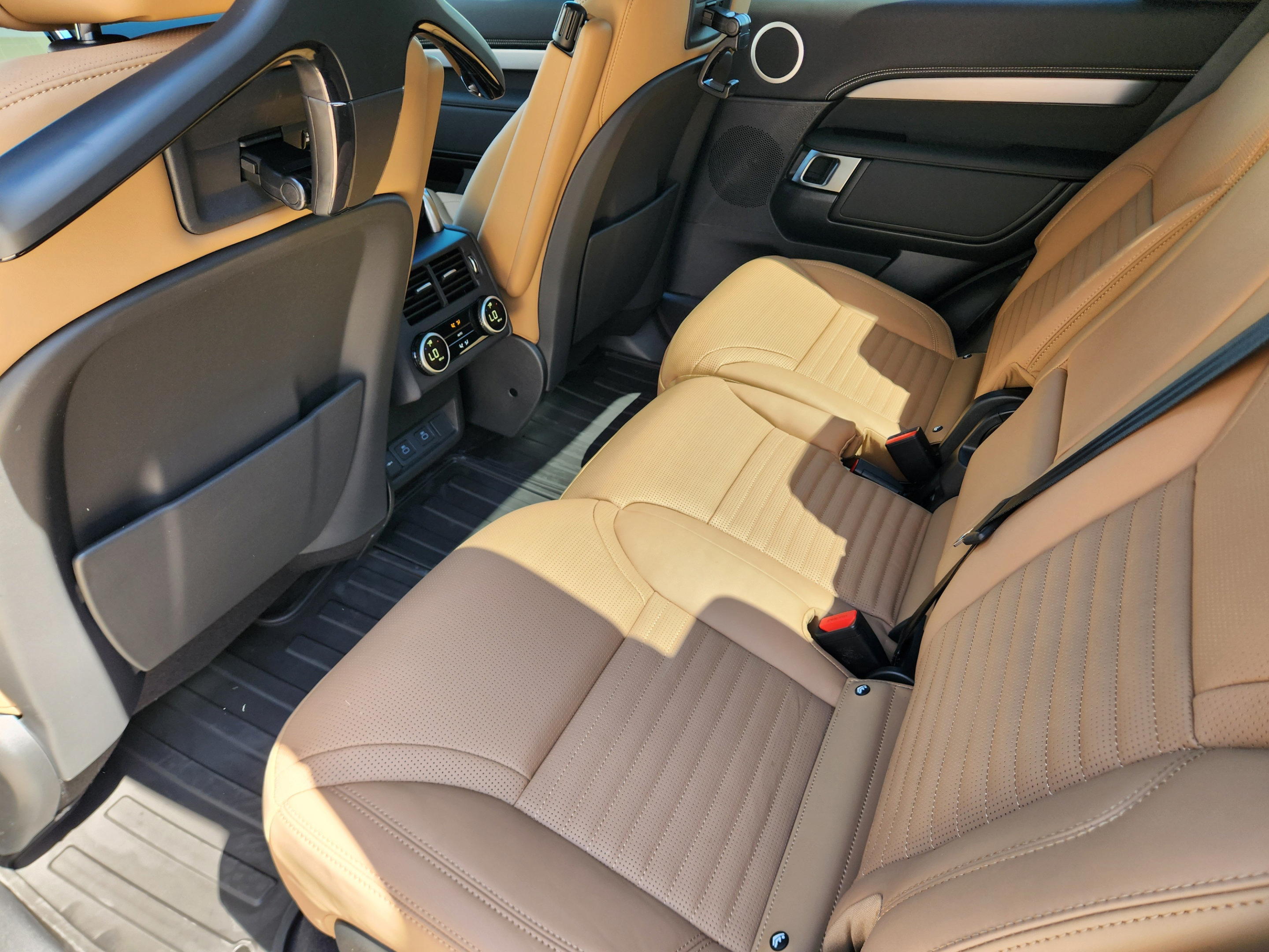New 2026 Land Rover Discovery Dynamic SE AWD/4WD image 27