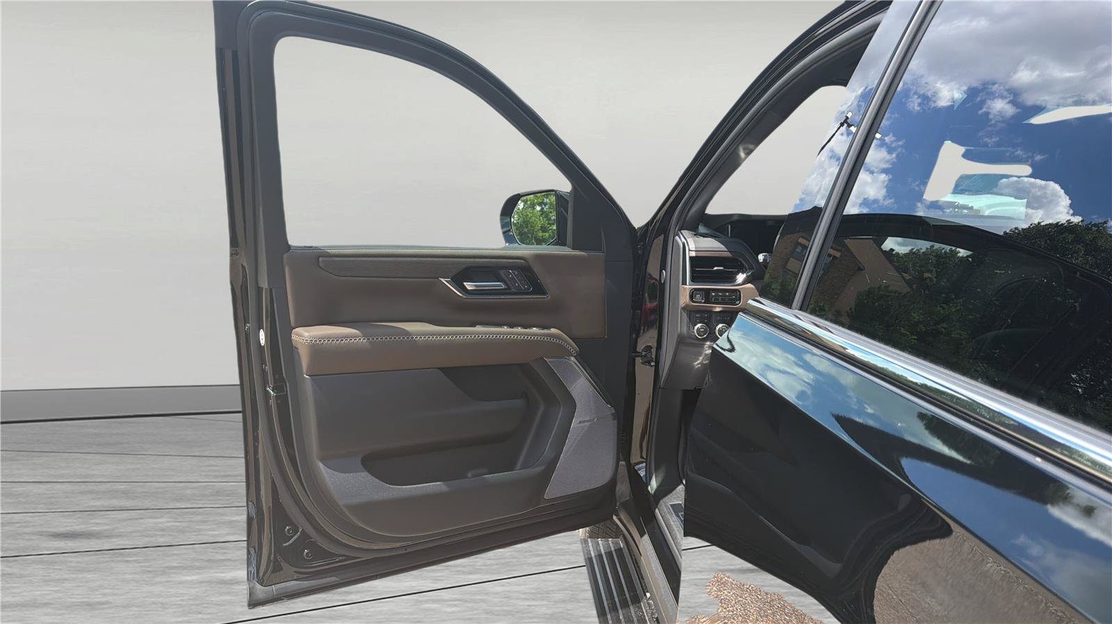 New 2026 GMC Yukon XL Denali Ultimate w/ LPO, Floor Liner Package AWD/4WD image 12