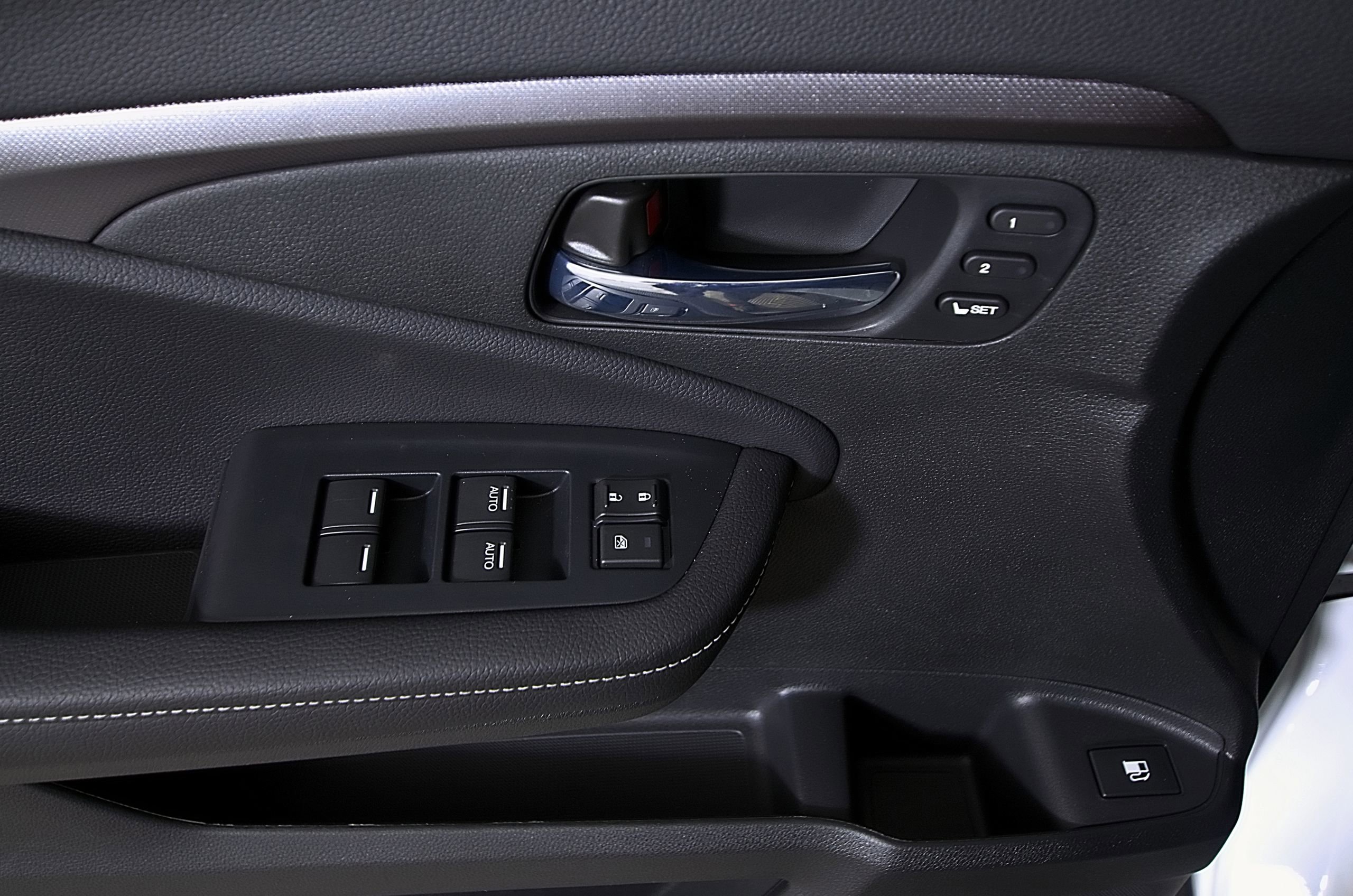 Used 2025 Honda Ridgeline RTL+ image 16