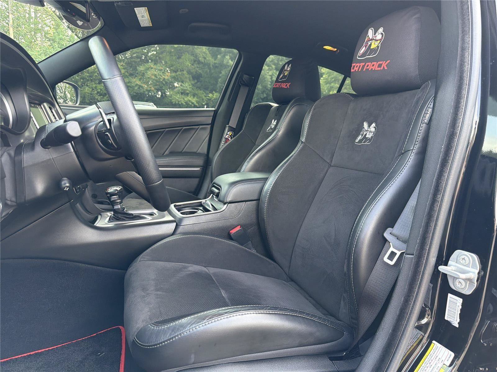Used 2022 Dodge Charger Scat Pack w/ Dynamics Package RWD image 24