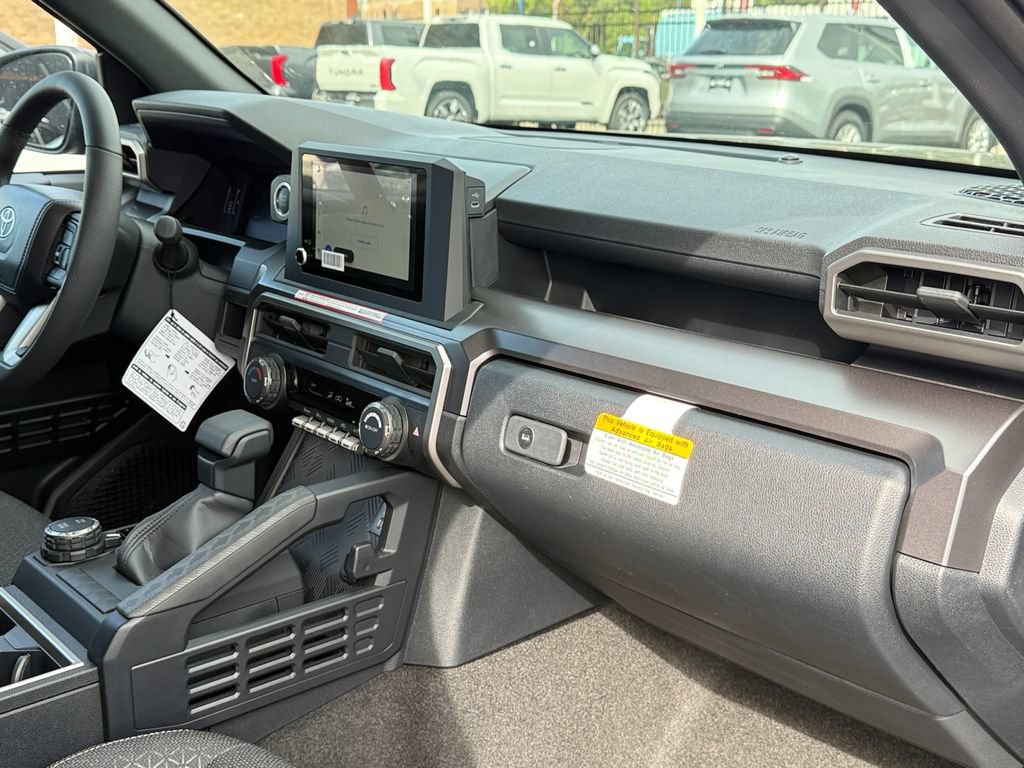 New 2026 Toyota 4Runner SR5 AWD/4WD image 17