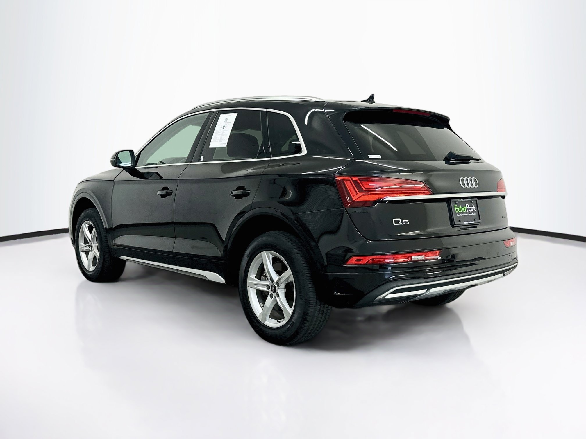 Used 2023 Audi Q5 2.0T Premium w/ Convenience Package AWD/4WD image 5
