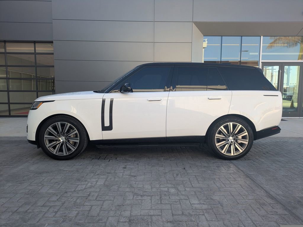 Used 2023 Land Rover Range Rover SE AWD/4WD image 8