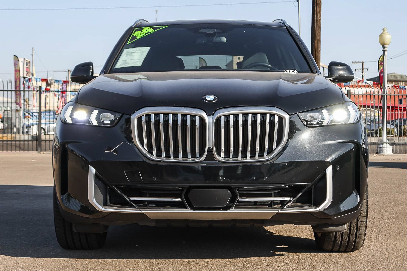 Used 2024 BMW X5 xDrive40i w/ Premium Package AWD/4WD image 2