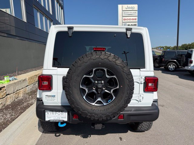 Used 2023 Jeep Wrangler Unlimited Rubicon 4xe w/ Steel Bumper Group AWD/4WD image 4