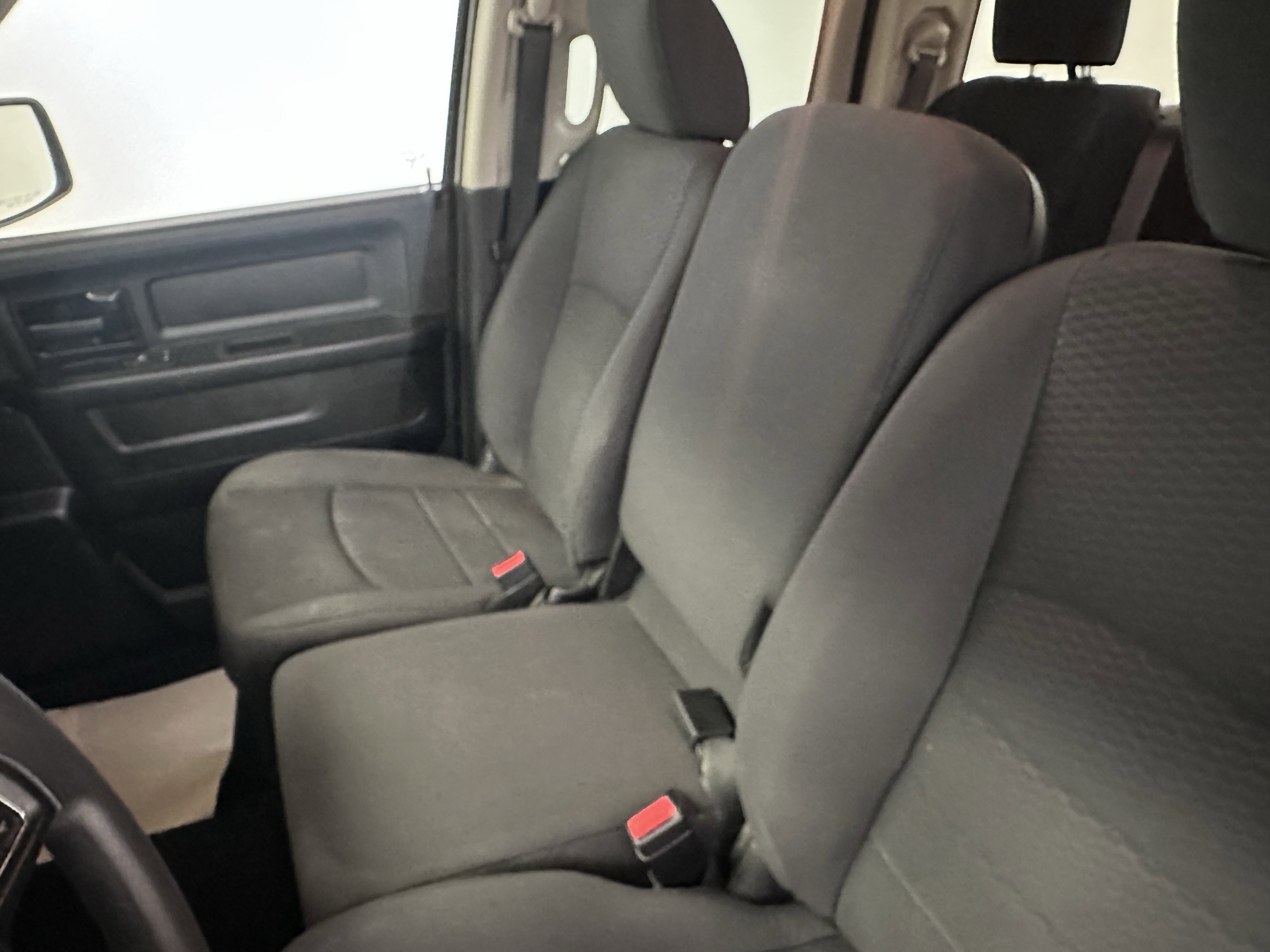 Used 2019 RAM 1500 Express image 36
