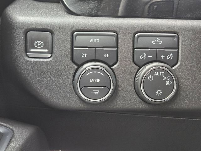 Used 2024 Chevrolet Silverado 1500 LT AWD/4WD image 22
