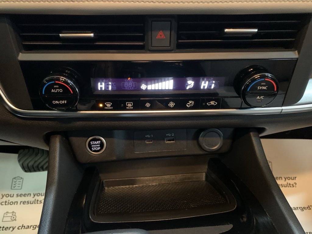 Used 2023 Nissan Rogue SV image 22