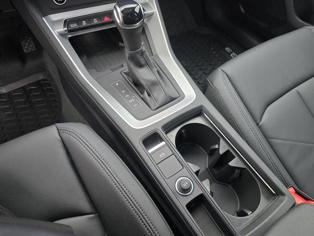 Used 2025 Audi Q3 2.0T Premium w/ Convenience Package image 23