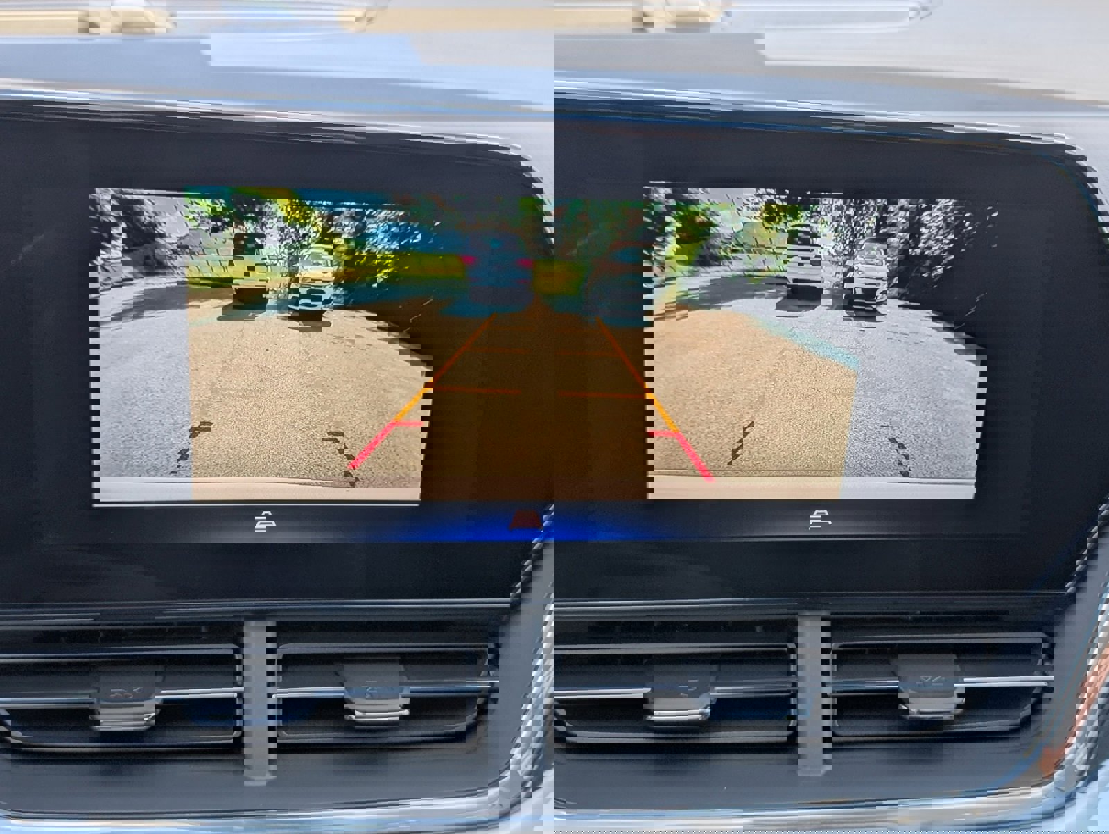 New 2026 Chevrolet Trax LT w/ Driver Confidence Package image 12