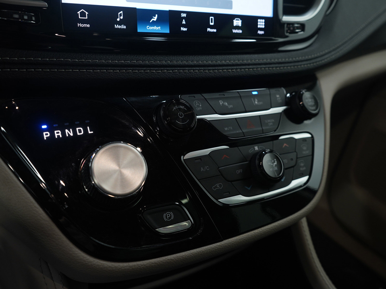 Used 2024 Chrysler Pacifica Limited image 20