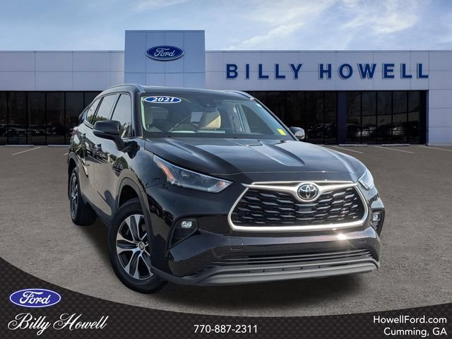 Used 2021 Toyota Highlander XLE