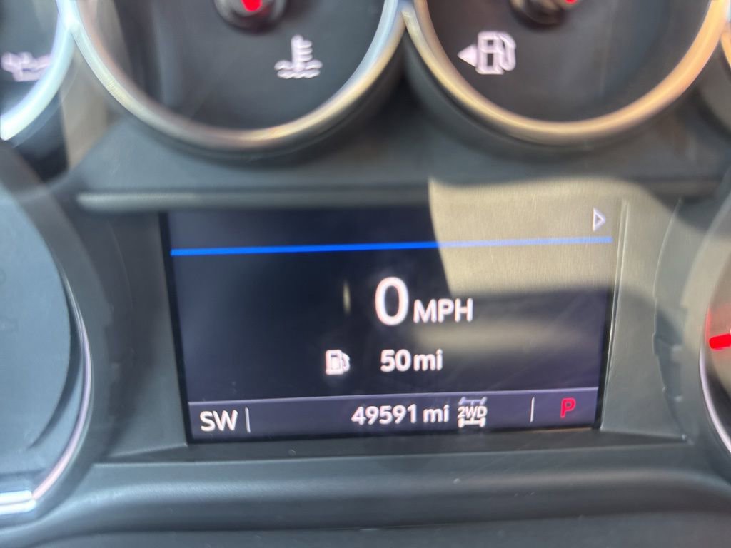 Used 2023 Chevrolet Silverado 2500 LT AWD/4WD image 21