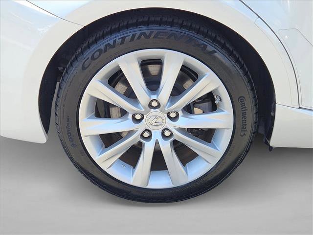 Used 2016 Lexus IS 200t w/ Accessory Package RWD image 22