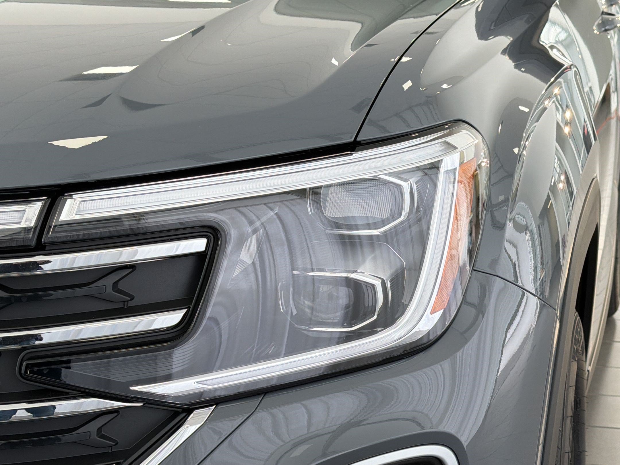 New 2026 Volkswagen Atlas SE FWD image 11