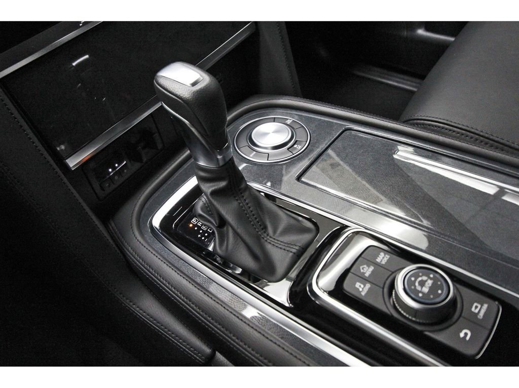 New 2023 Nissan Armada SL w/ Midnight Edition Package image 26