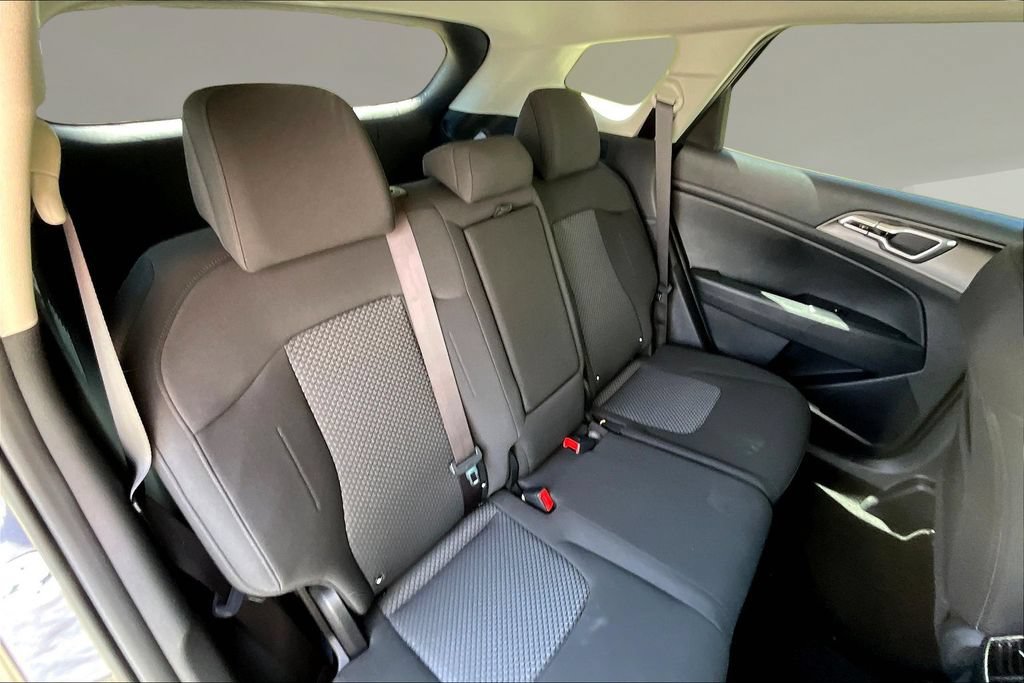New 2026 Kia Sportage LX AWD/4WD image 9