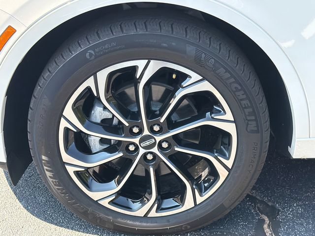 Used 2024 Lincoln Nautilus Reserve w/ Equipment Group 203A AWD/4WD image 13