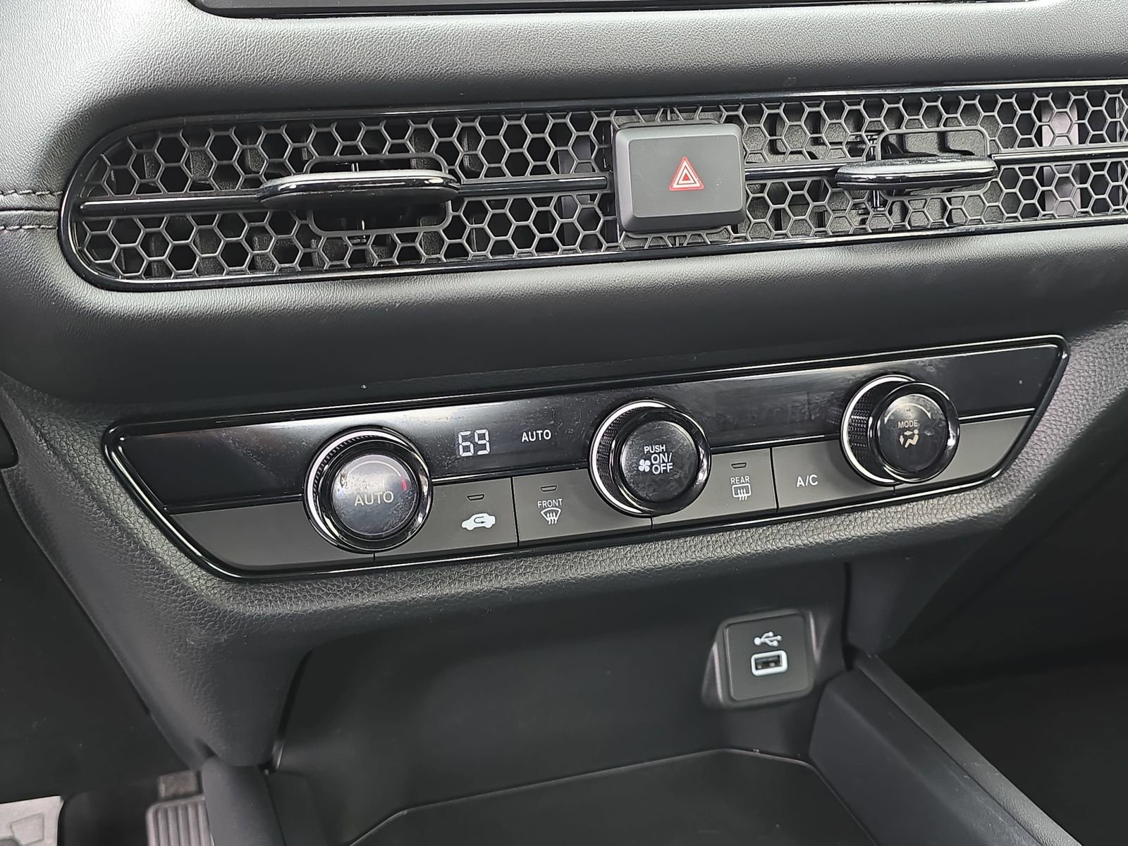 Certified 2023 Honda HR-V LX image 22