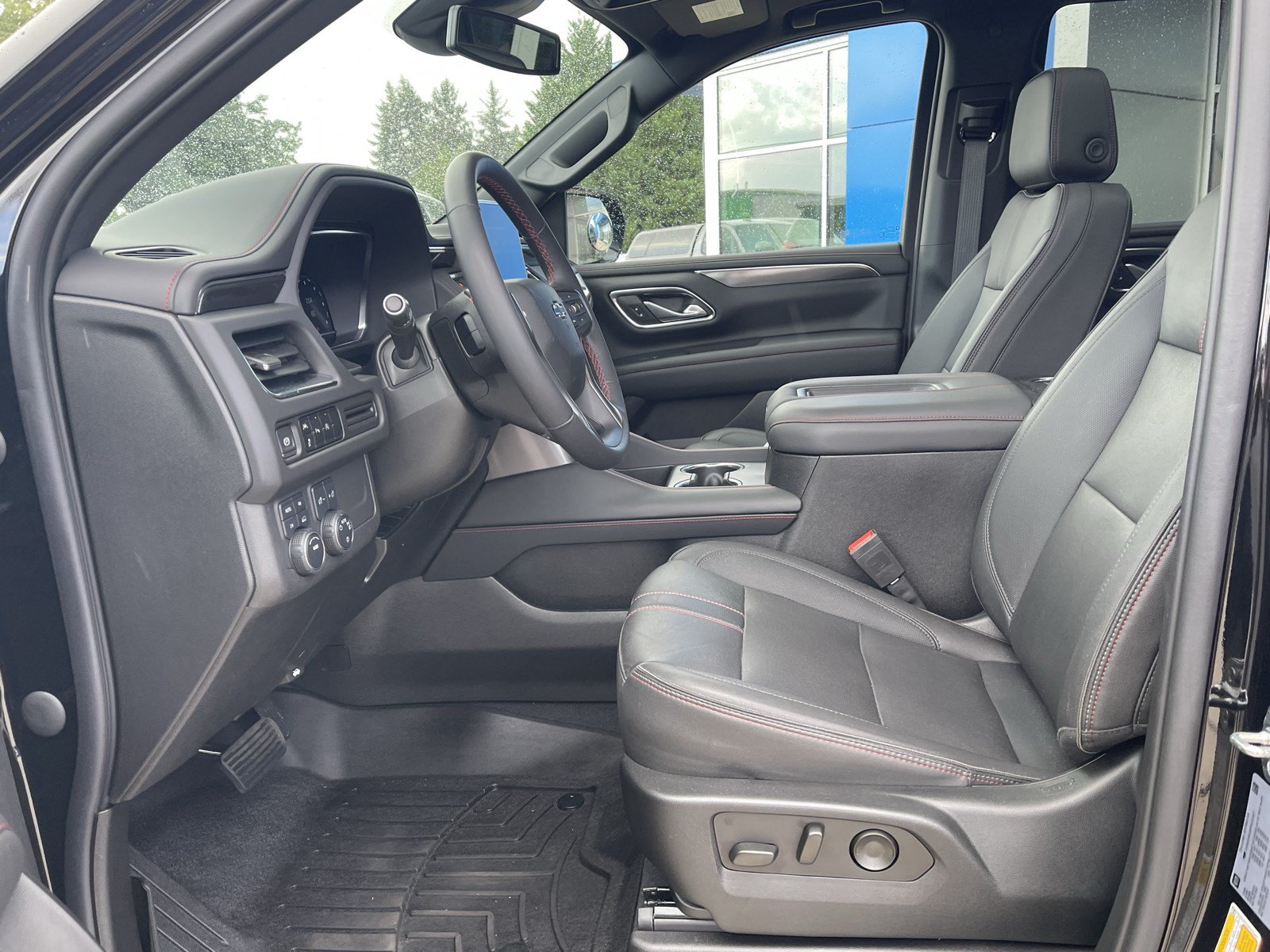 Used 2023 Chevrolet Tahoe RST AWD/4WD image 11