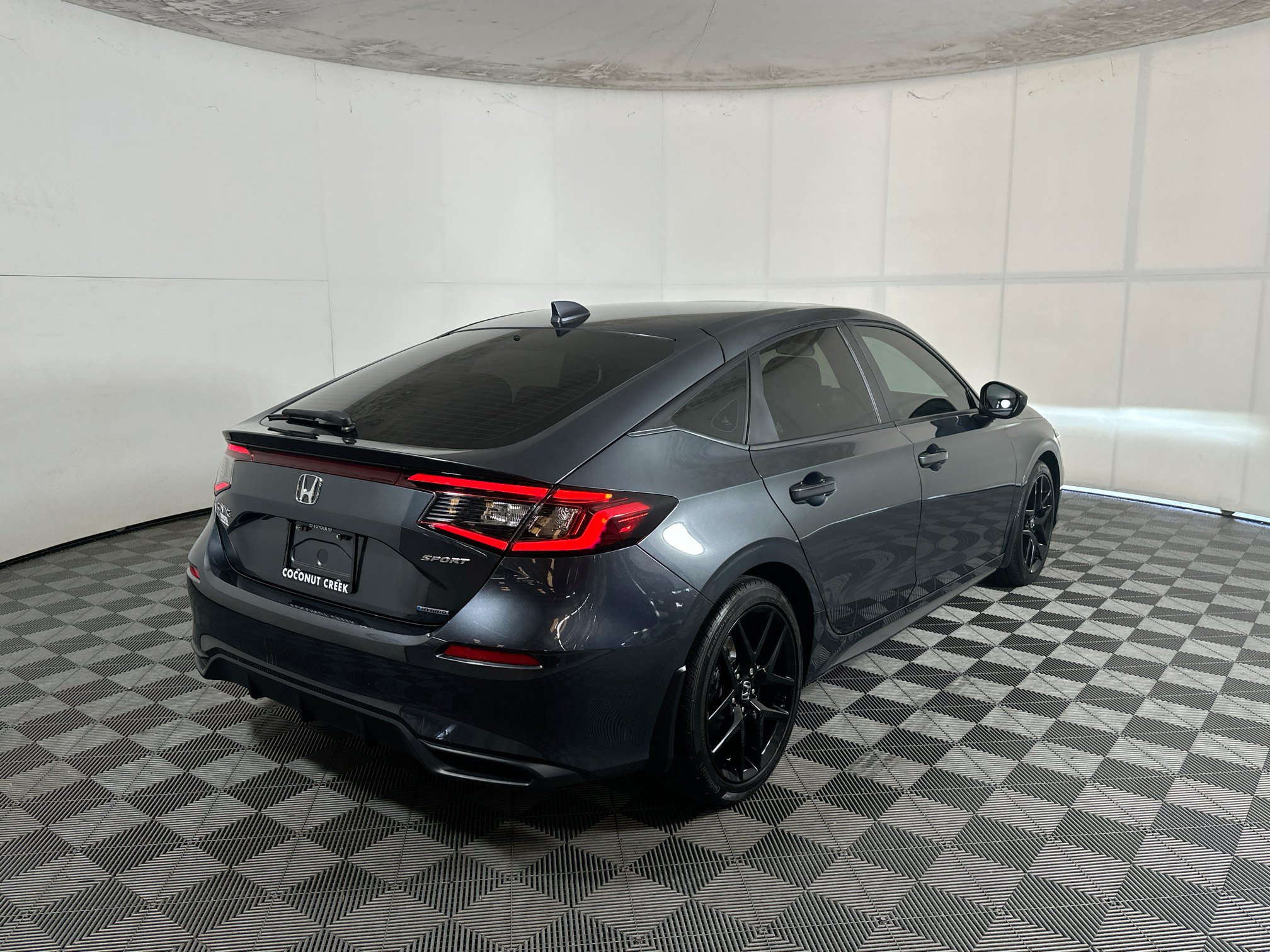 Used 2025 Honda Civic Sport image 3