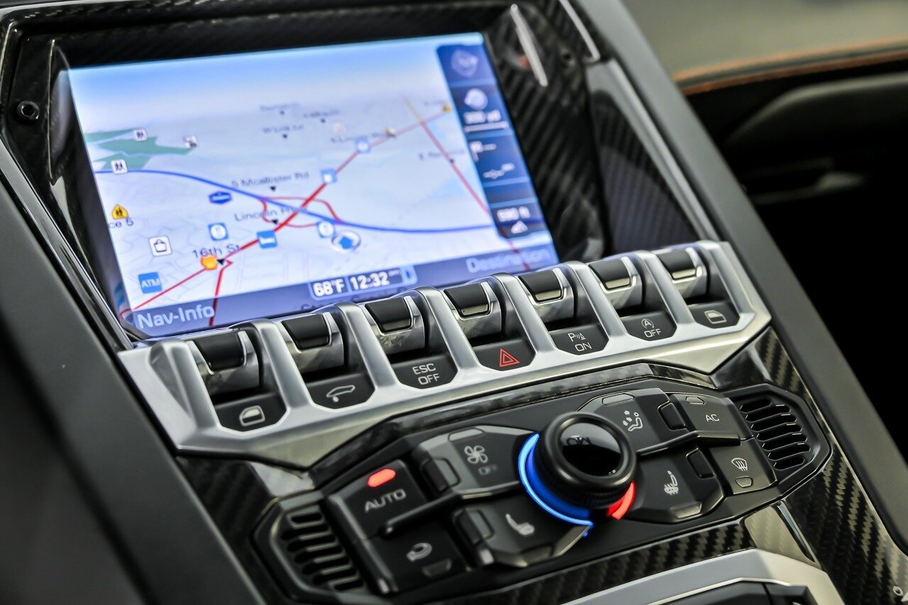 Used 2014 Lamborghini Aventador LP 700-4 image 36