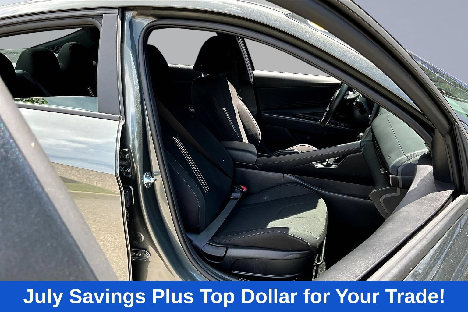 Used 2025 Hyundai Elantra Sport FWD image 38