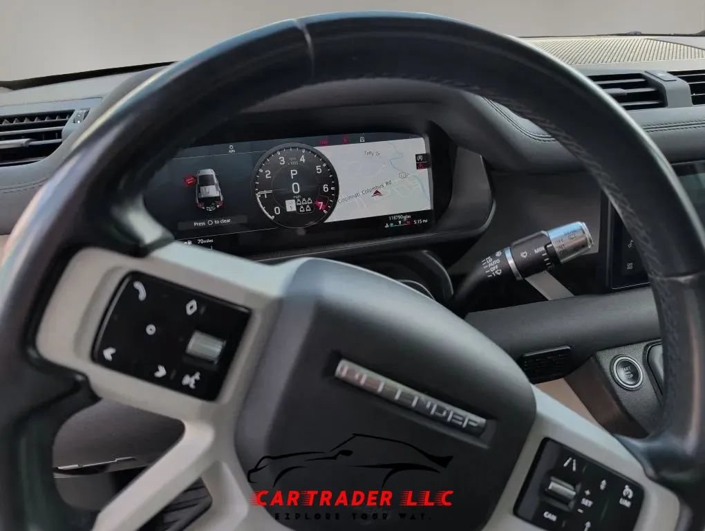 Used 2021 Land Rover Defender 110 SE AWD/4WD image 25