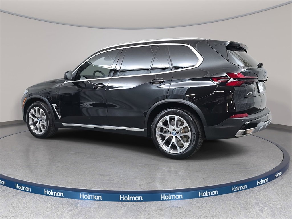 Used 2024 BMW X5 xDrive50e w/ Executive Package image 8