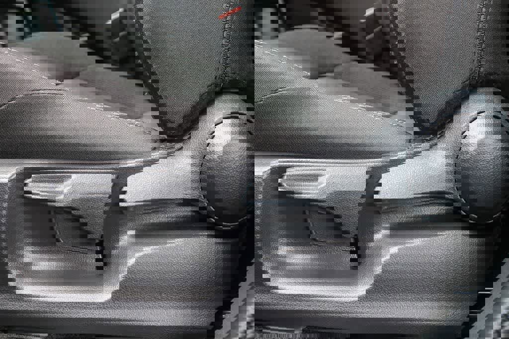 Used 2025 Subaru Solterra Premium image 21