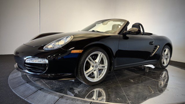 Used 2011 Porsche Boxster RWD image 17