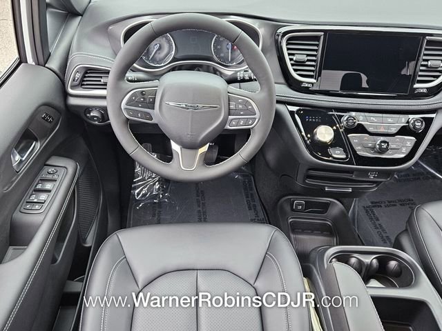 New 2026 Chrysler Pacifica Select FWD image 7