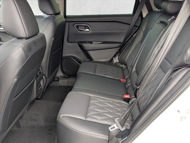 New 2026 Nissan Rogue Platinum image 15