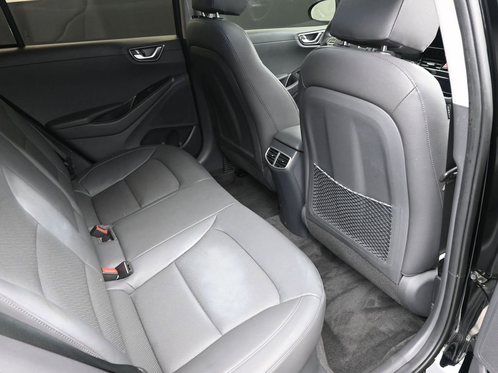 Used 2020 Hyundai Ioniq Limited image 11