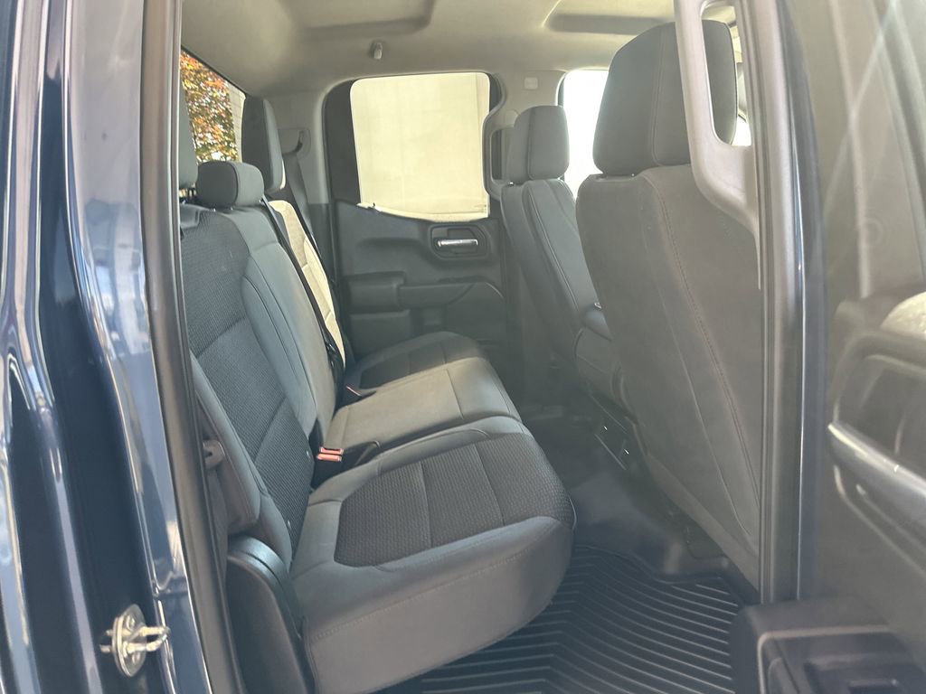 Used 2019 Chevrolet Silverado 1500 Custom w/ Custom Convenience Package AWD/4WD image 16