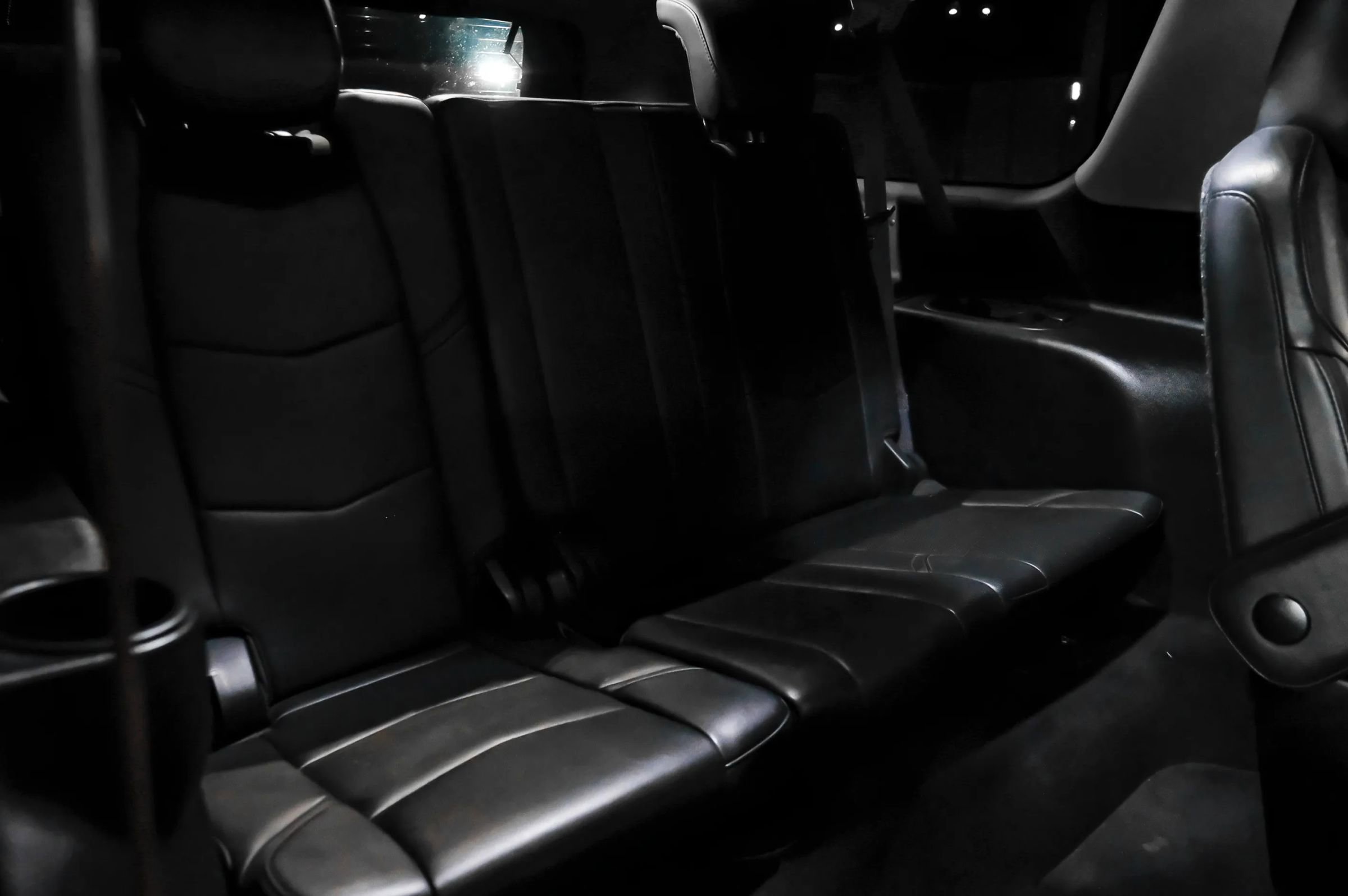 Used 2017 Cadillac Escalade ESV Luxury RWD image 50