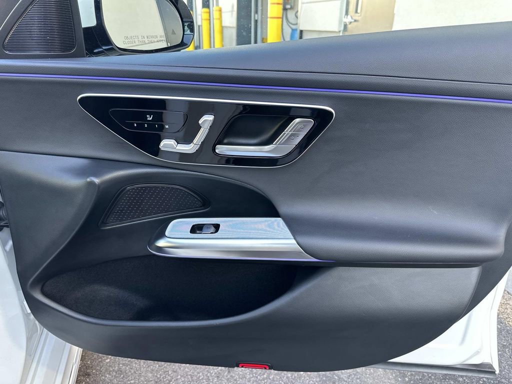 Used 2025 Mercedes-Benz E 350 4MATIC Sedan image 37