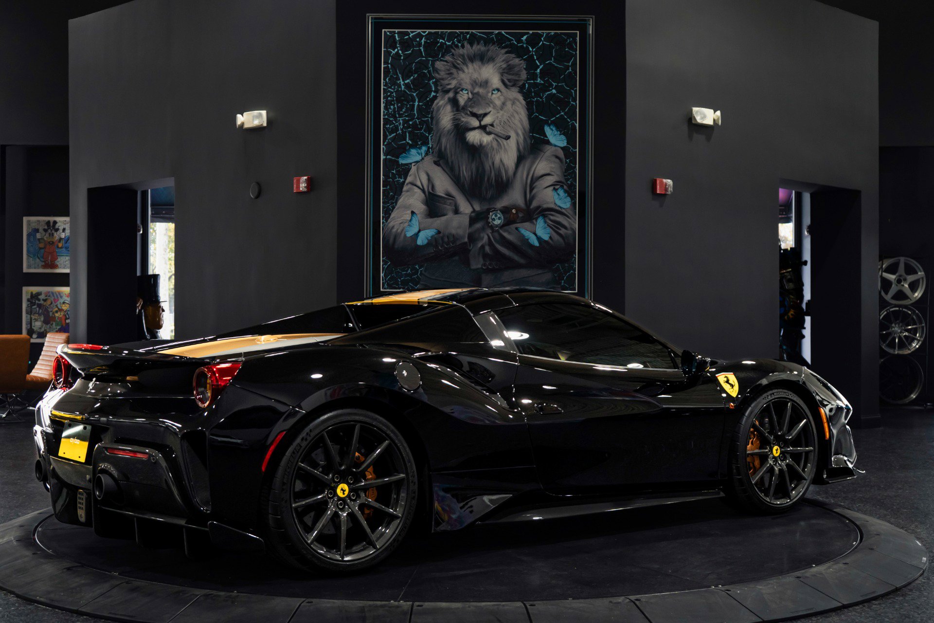 Used 2020 Ferrari 488 Pista Spider image 37